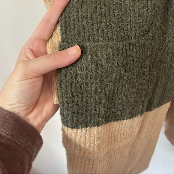 Soft Striped Cardigan - Picture 3 of 4